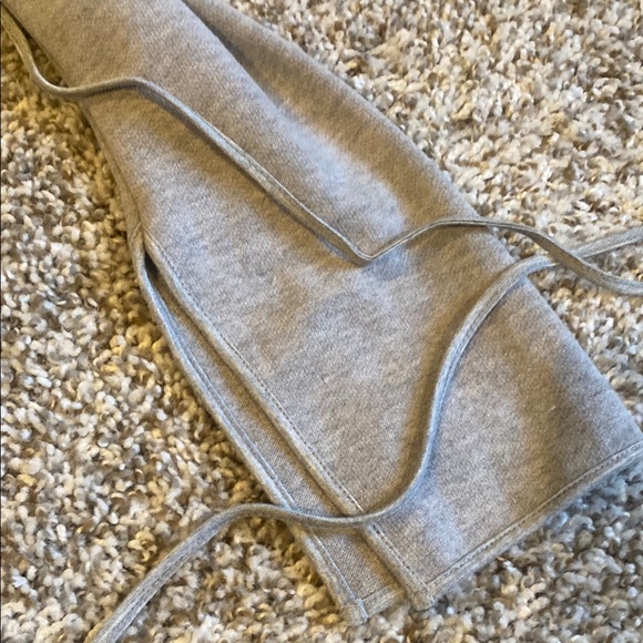 Elegant Grey Women's Dress - Picture 4 of 5